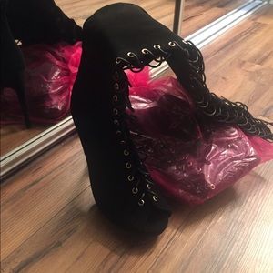 NEVER WORN Thigh high lace-up platform boots!!!